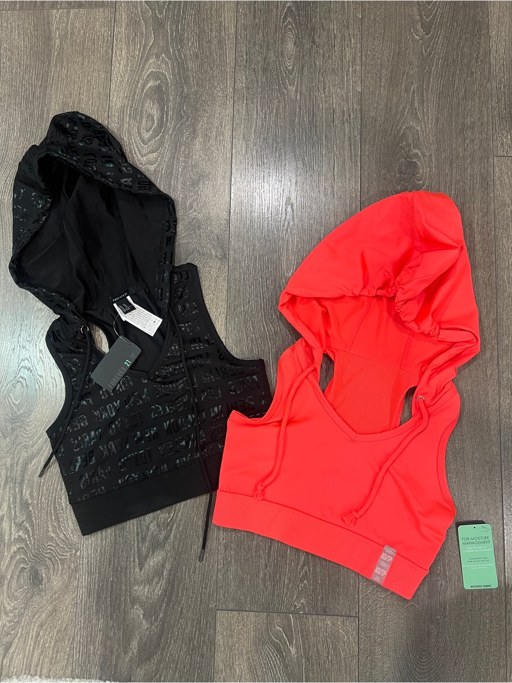 BNWT forever21 hooded/hoodie work out and active sports bras/crop tops